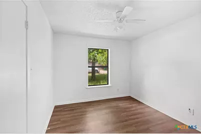 903 W 1st Street, Cameron, TX 76520 - Photo 5