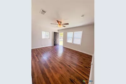 1019 Shofner Street, Killeen, TX 76541 - Photo 7