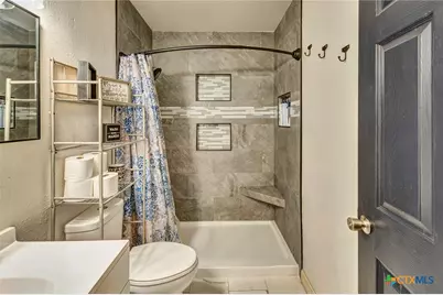 1518 Bonham Dr., Victoria, TX 77901 - Photo 9