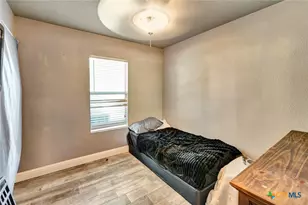 1518 Bonham Dr, Victoria, TX 77901 - Photo 13