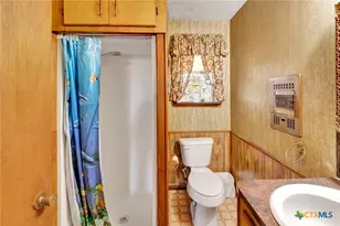 10957 N US Hwy 77, Schulenburg, TX 78956 - Photo 25