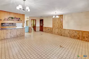 10957 N US Hwy 77, Schulenburg, TX 78956 - Photo 21