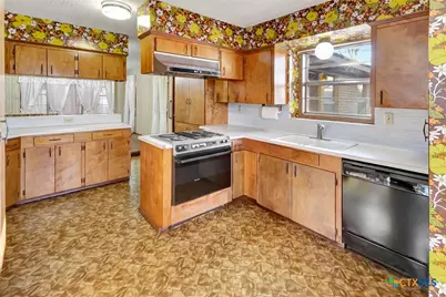 10957 N US Highway 77, Schulenburg, TX 78956 - Photo 9