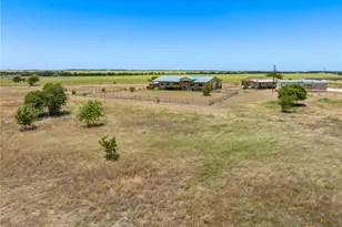 2124 Hackberry Rd, Holland, TX 76534 - Photo 3