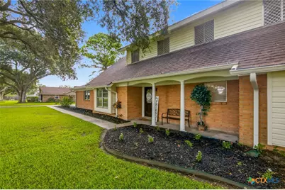 205 Yucca Drive, Victoria, TX 77904 - Photo 3