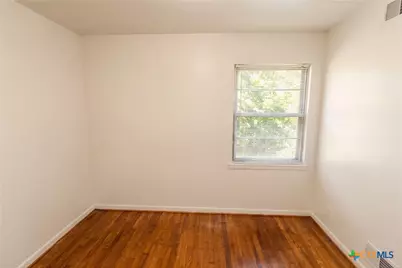 606 S 3rd Street, Copperas Cove, TX 76522 - Photo 9