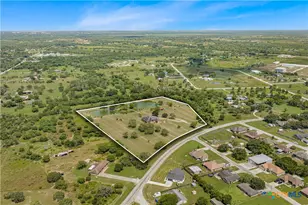 510 Chaparral Dr, Victoria, TX 77905 - Photo 5