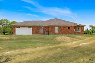 510 Chaparral Dr, Victoria, TX 77905 - Photo 3
