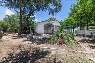 354-356 Bobolink Dr, New Braunfels, TX 78130 - Photo 17