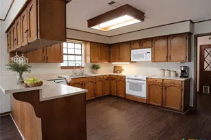 972 Barbarosa Rd, New Braunfels, TX 78130 - Photo 7