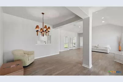 703 Lazy Bluff Lane, New Braunfels, TX 78130 - Photo 3