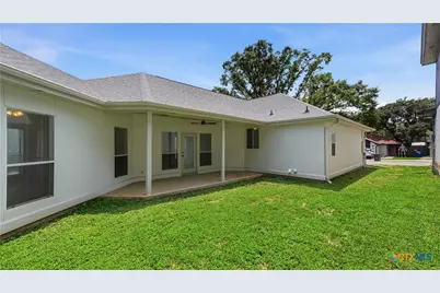 703 Lazy Bluff Lane, New Braunfels, TX 78130 - Photo 39