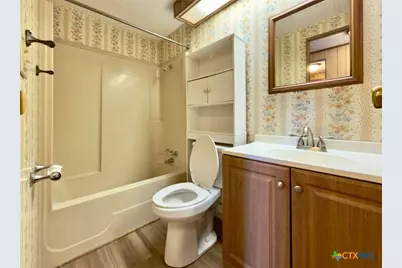 205 W Long Street, Elm Mott, TX 76640 - Photo 9