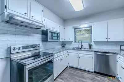 213 E Upshaw Avenue, Temple, TX 76501 - Photo 13