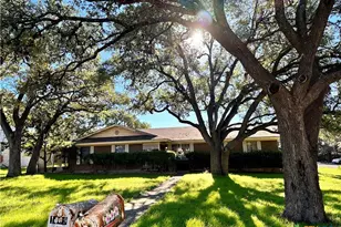 1009 Hazelton St, San Marcos, TX 78666 - Photo 1