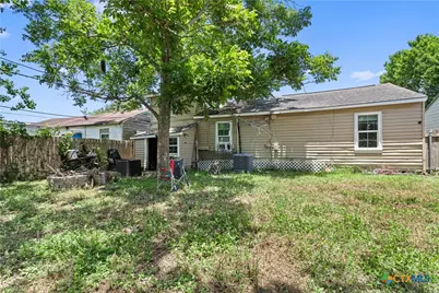 1409 E Mimosa Avenue, Victoria, TX 77901 - Photo 17