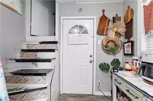 1409 E Mimosa Ave, Victoria, TX 77901 - Photo 11