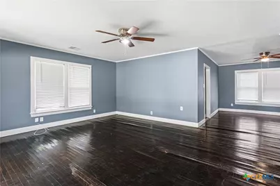 1902 E Red River Street, Victoria, TX 77901 - Photo 7