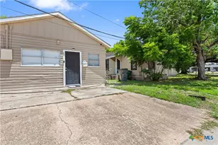 1902 E Red River St, Victoria, TX 77901 - Photo 17
