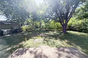 707 S 34th St, Temple, TX 76501 - Photo 21