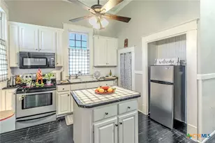 818 S 3rd St, Temple, TX 76504 - Photo 9