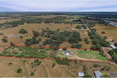 1214 E Oak Street, Goliad, TX 77963 - Photo 1