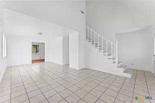 1214 E Oak St, Goliad, TX 77963 - Photo 3