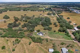 1214 E Oak St, Goliad, TX 77963 - Photo 21