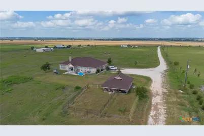 8177 Boenig Road, Seguin, TX 78155 - Photo 25