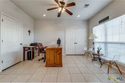 8177 Boenig Road, Seguin, TX 78155 - Photo 9