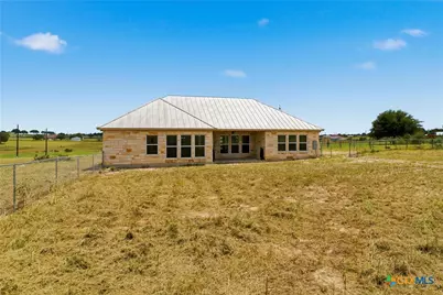 200 Lakeview Circle, La Vernia, TX 78121 - Photo 27