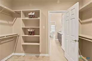 200 Lakeview Cir, La Vernia, TX 78121 - Photo 21