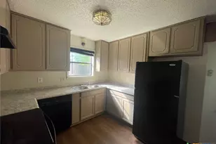 2403 Hunt Dr, Killeen, TX 76543 - Photo 11