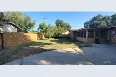 546 Willowick Drive, Port Lavaca, TX 77979 - Photo 5