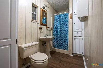 211 W Long Street, Elm Mott, TX 76640 - Photo 9