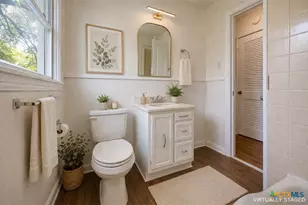 211 W Long St, Elm Mott, TX 76640 - Photo 11