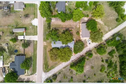 211 W Long Street, Elm Mott, TX 76640 - Photo 15