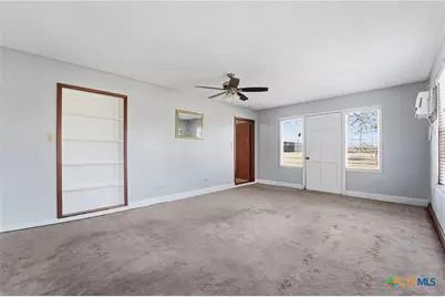 1603 Seydler Street, Gonzales, TX 78629 - Photo 9