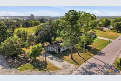 1603 Seydler Street, Gonzales, TX 78629 - Photo 3