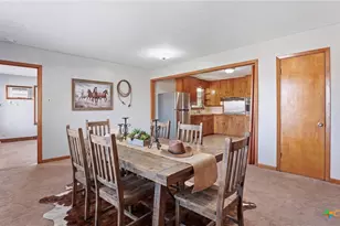 1603 Seydler St, Gonzales, TX 78629 - Photo 17
