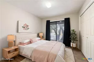1202 Thorpe Ln, San Marcos, TX 78666 - Photo 5