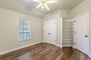 1302 N Wall St, Belton, TX 76513 - Photo 21