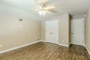 1302 N Wall St, Belton, TX 76513 - Photo 25