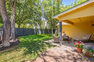 1302 N Wall St, Belton, TX 76513 - Photo 29