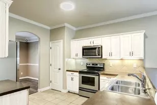 1302 N Wall St, Belton, TX 76513 - Photo 7