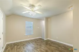 1302 N Wall St, Belton, TX 76513 - Photo 23