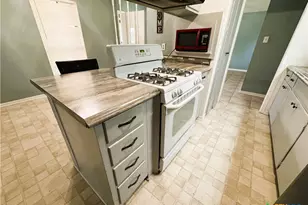 1505 E Polk Ave, Victoria, TX 77901 - Photo 11