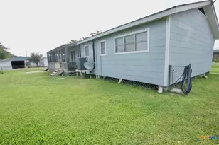 902 W Monroe Ave, Port O'Connor, TX 77982 - Photo 19