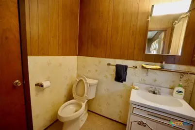 902 W Monroe Avenue, Port O'Connor, TX 77982 - Photo 17