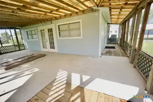 902 W Monroe Ave, Port O'Connor, TX 77982 - Photo 21